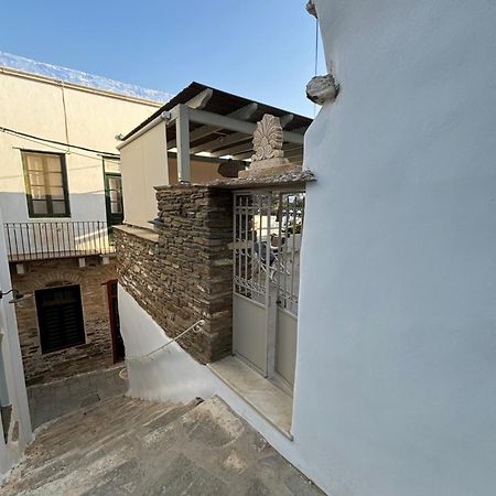 Serenity Living Platia, Tinos Екстериор снимка