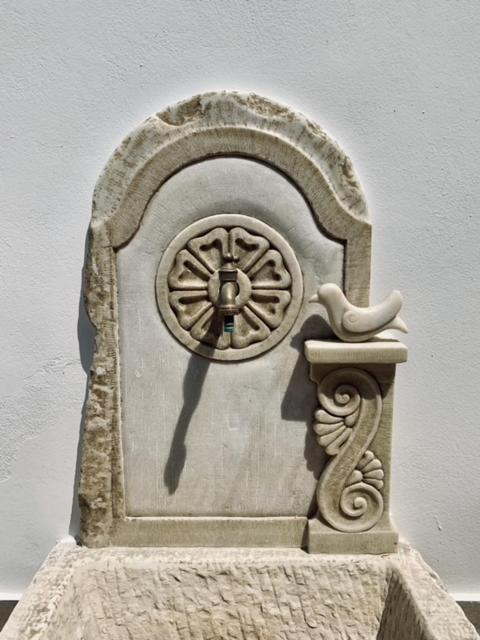 Serenity Living Platia, Tinos Екстериор снимка