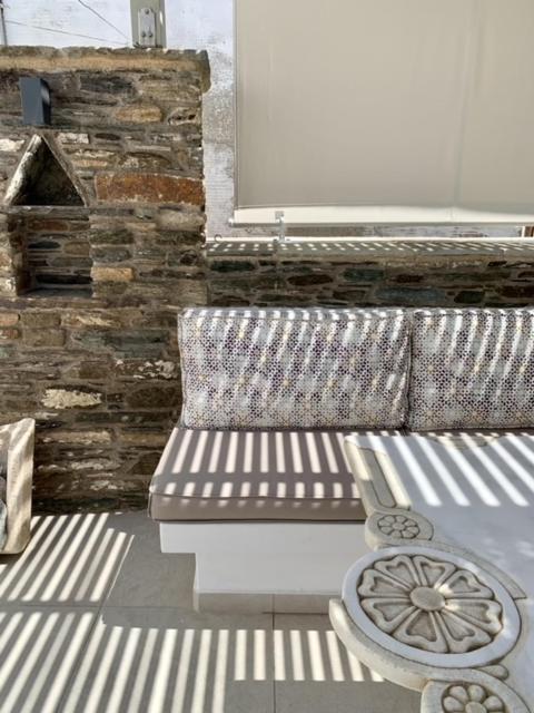 Serenity Living Platia, Tinos Екстериор снимка
