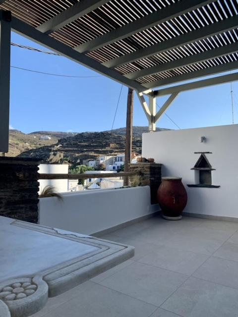 Serenity Living Platia, Tinos Екстериор снимка