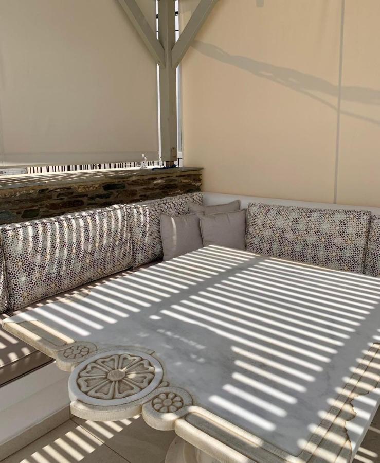 Serenity Living Platia, Tinos Екстериор снимка