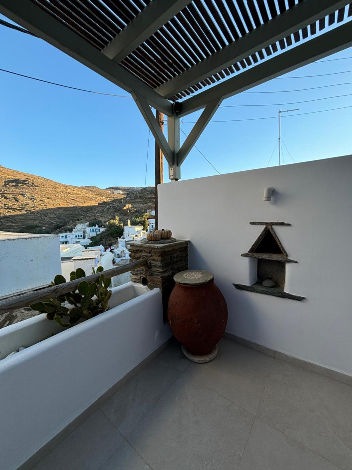 Serenity Living Platia, Tinos Екстериор снимка