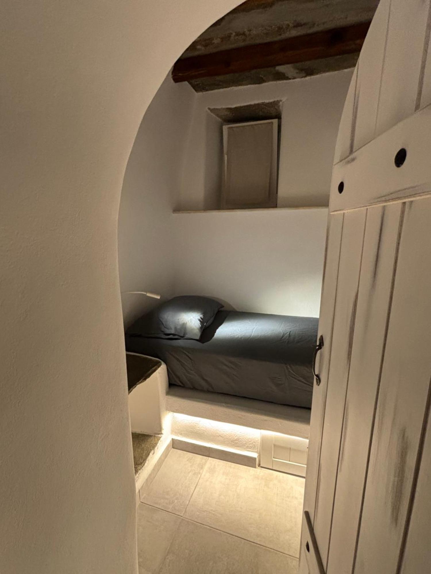 Serenity Living Platia, Tinos Екстериор снимка